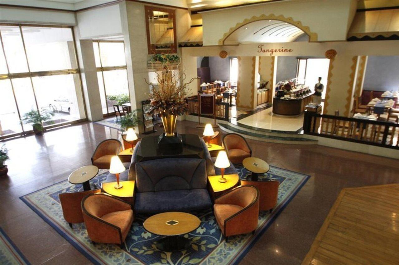 Hotel Sagar Plaza City Centre Pune Esterno foto