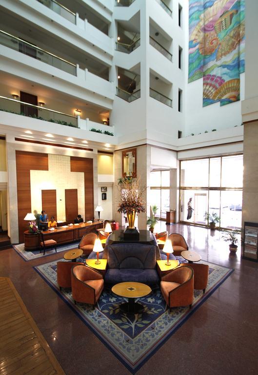 Hotel Sagar Plaza City Centre Pune Esterno foto